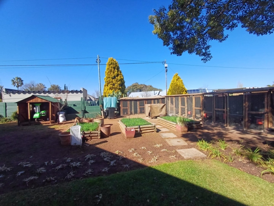 4 Bedroom Property for Sale in Flamwood North West